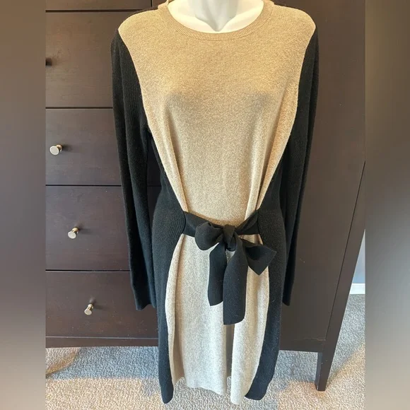 Like New Never Worn Club Monaco Arnettie Sweater Dress Tan & Black Colorblock, L - Picture 2 of 6